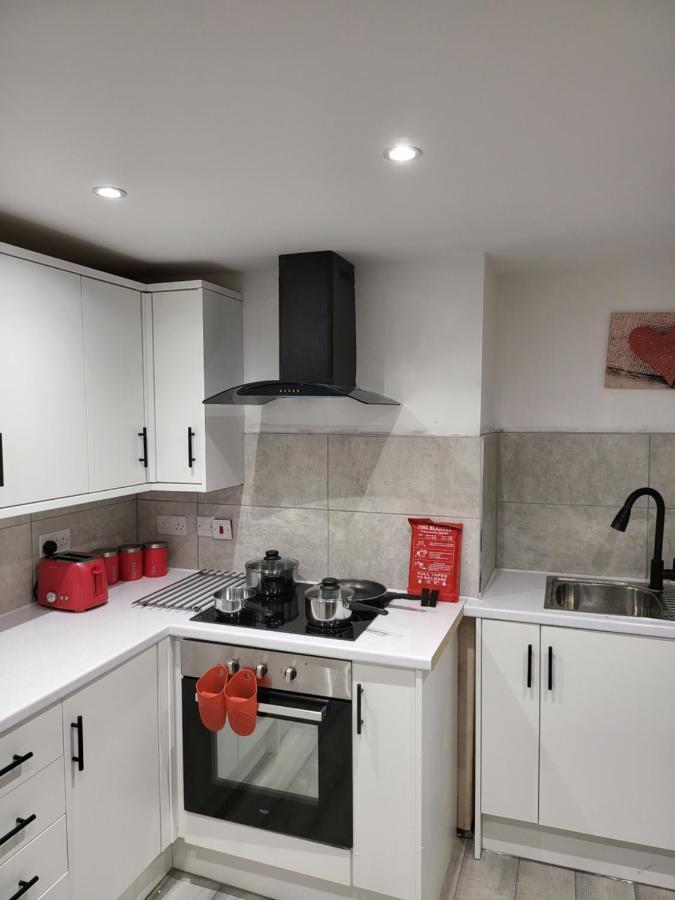 Vetrelax 4Bedroom House With Garden And Parking 콜체스터 외부 사진